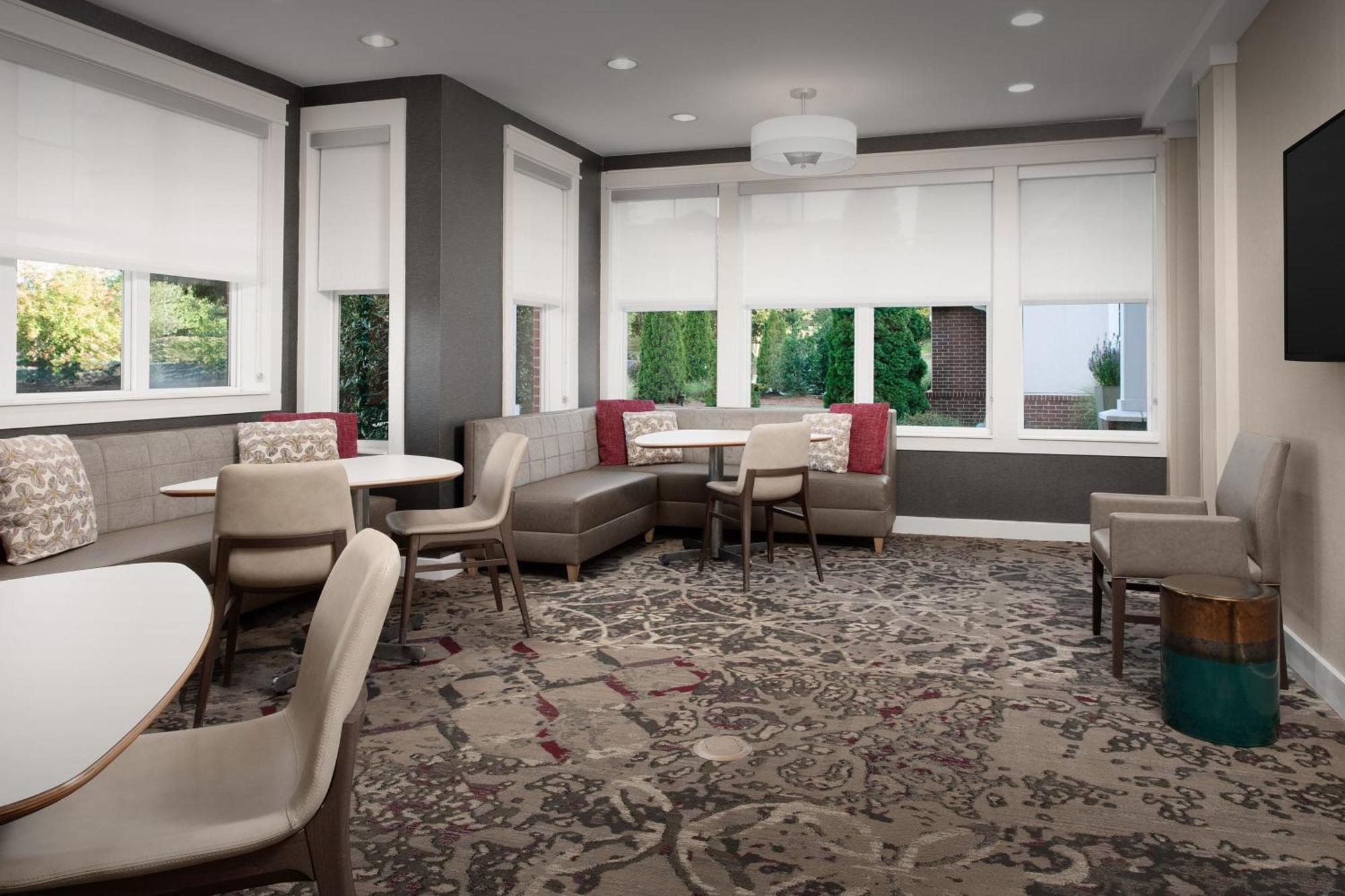 Residence Inn By Marriott Greensboro Airport Buitenkant foto
