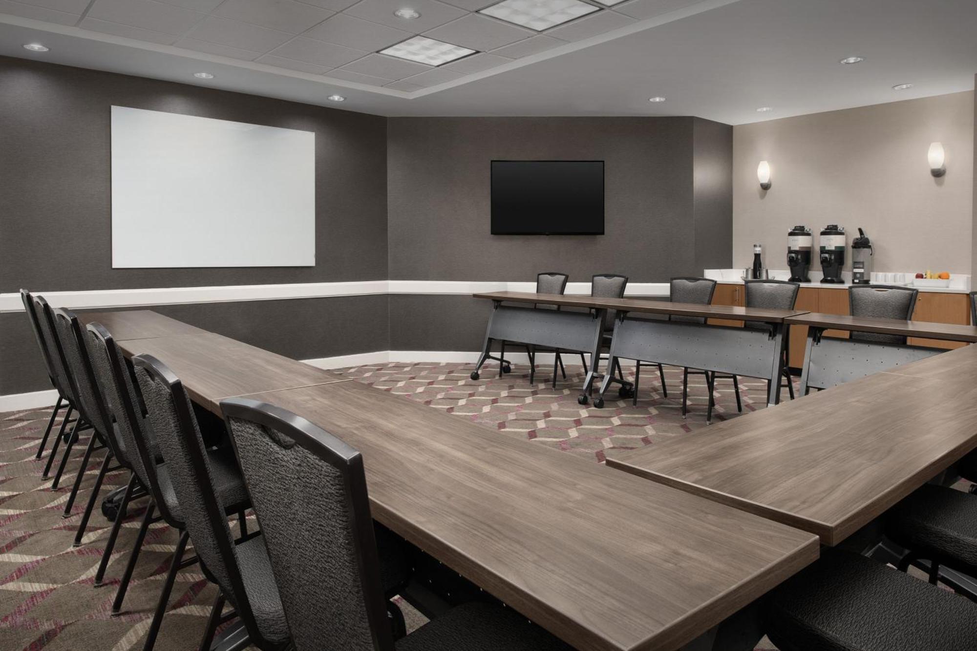 Residence Inn By Marriott Greensboro Airport Buitenkant foto