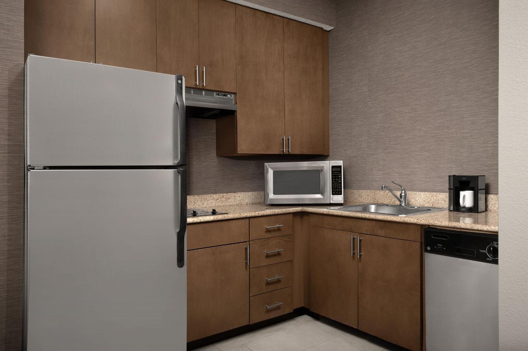 Residence Inn By Marriott Greensboro Airport Buitenkant foto
