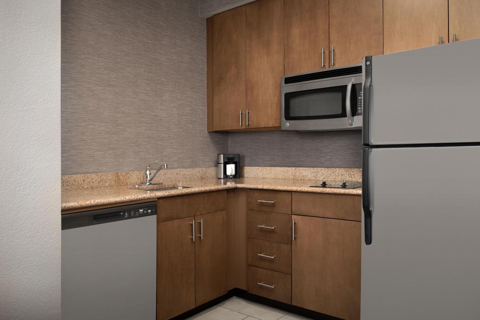 Residence Inn By Marriott Greensboro Airport Buitenkant foto