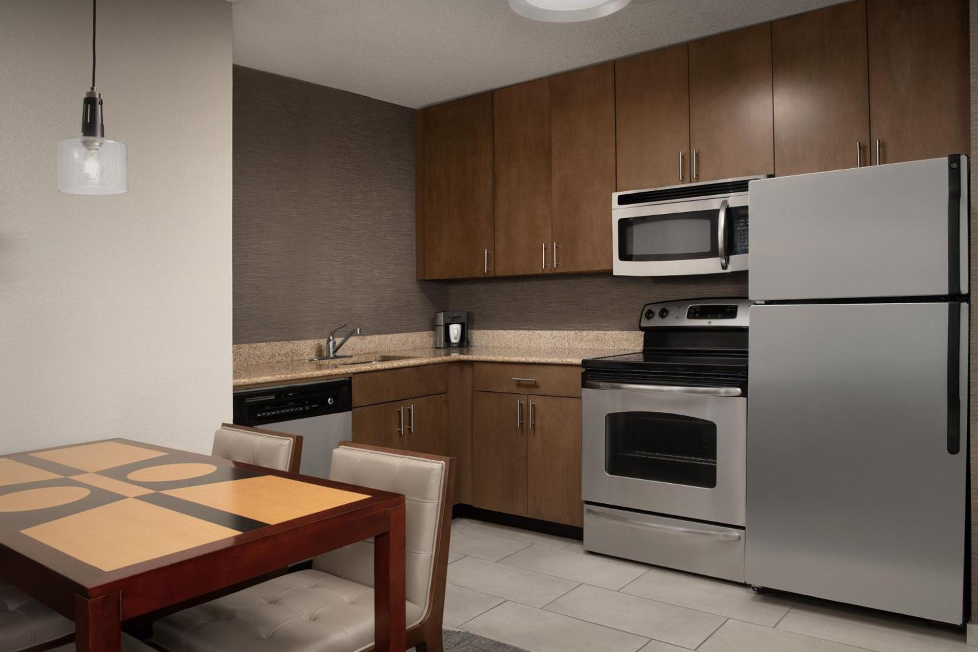 Residence Inn By Marriott Greensboro Airport Buitenkant foto