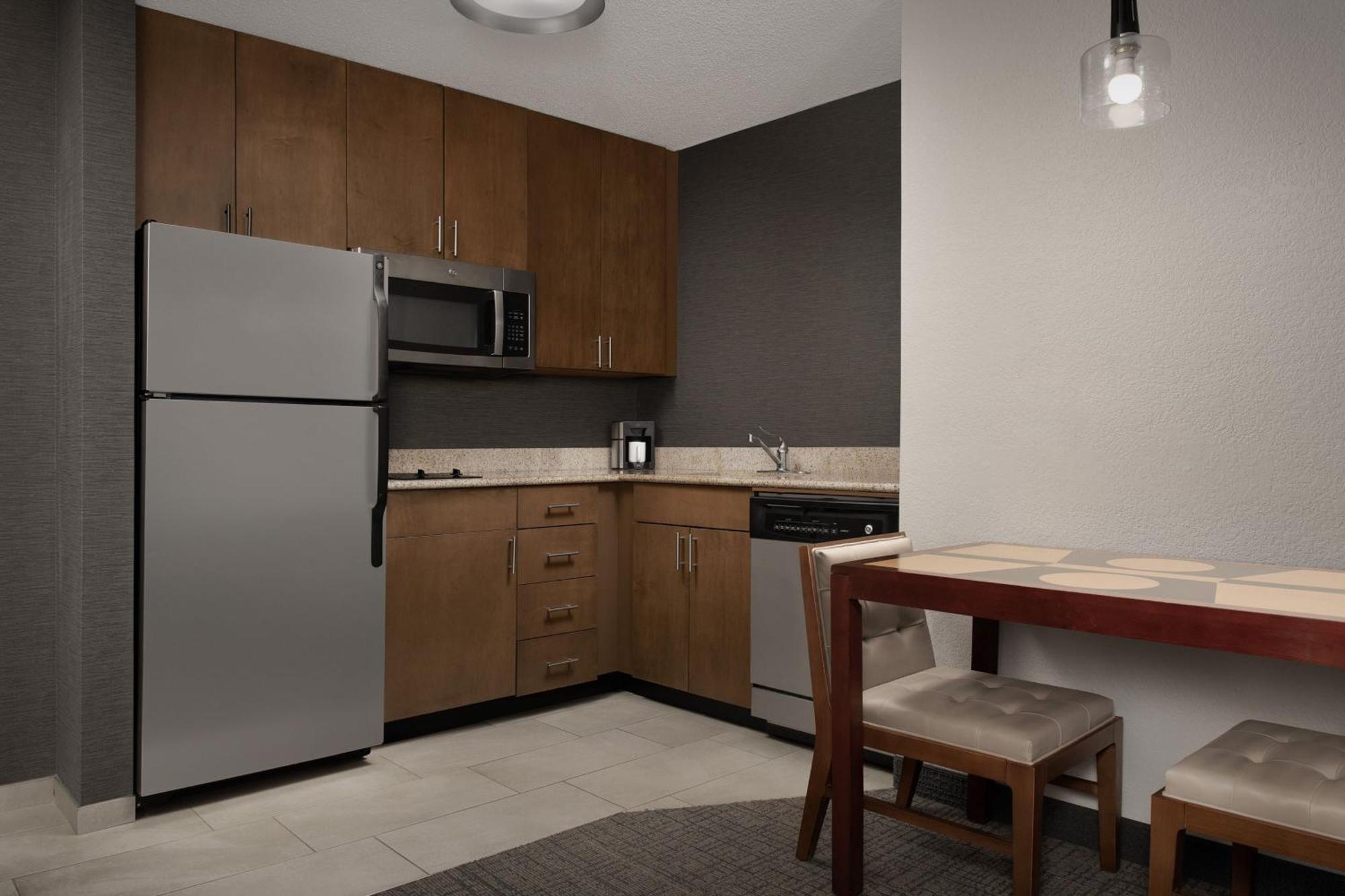 Residence Inn By Marriott Greensboro Airport Buitenkant foto