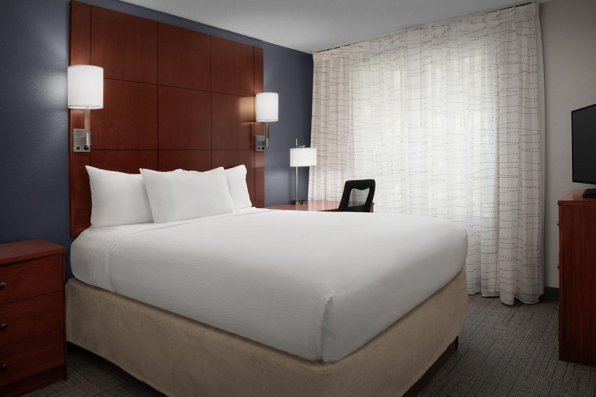 Residence Inn By Marriott Greensboro Airport Buitenkant foto