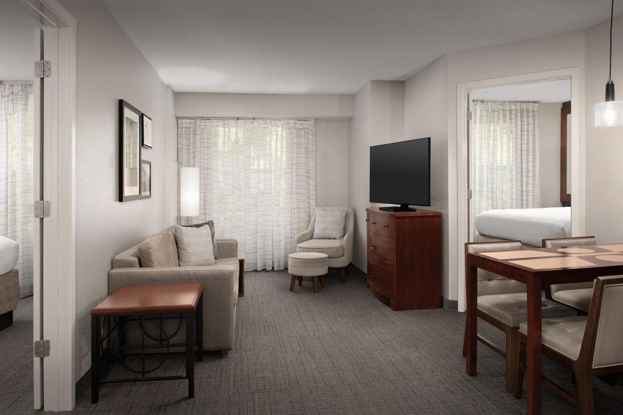 Residence Inn By Marriott Greensboro Airport Buitenkant foto