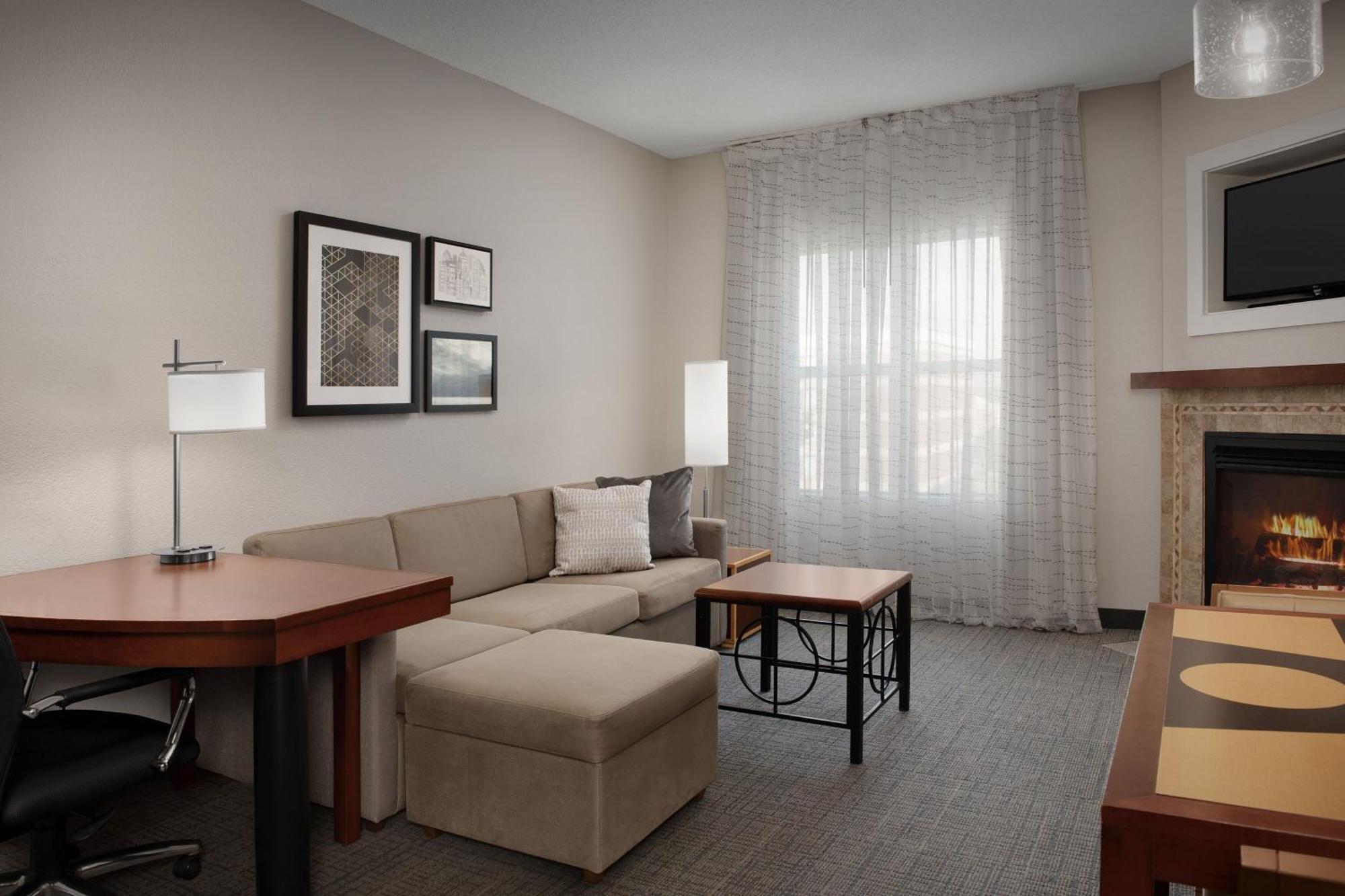 Residence Inn By Marriott Greensboro Airport Buitenkant foto