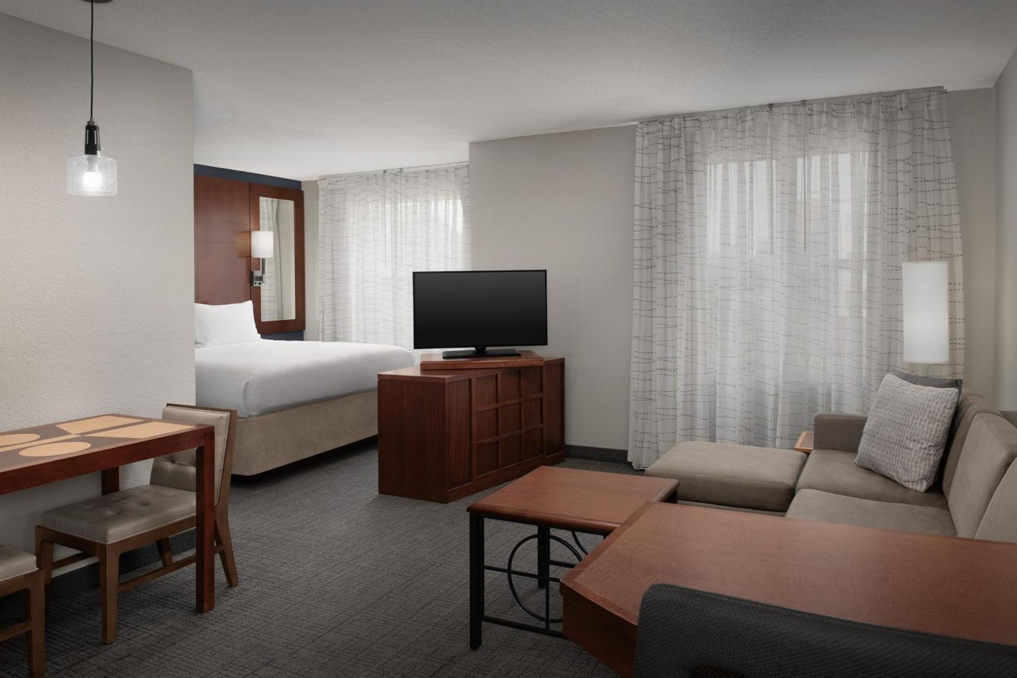 Residence Inn By Marriott Greensboro Airport Buitenkant foto